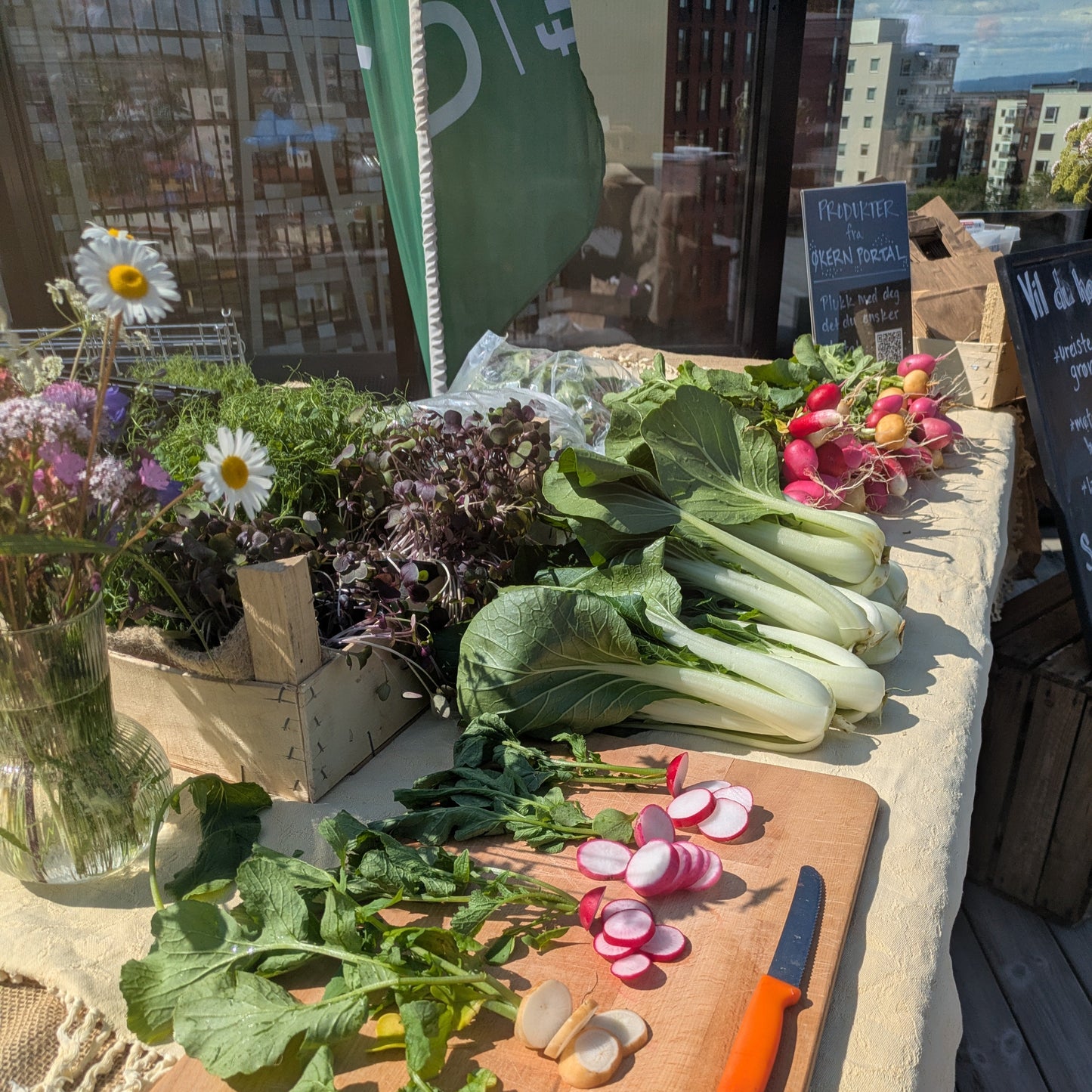 Grønnsakskasse på Bybondens marked / 8. september/ Økern Portal